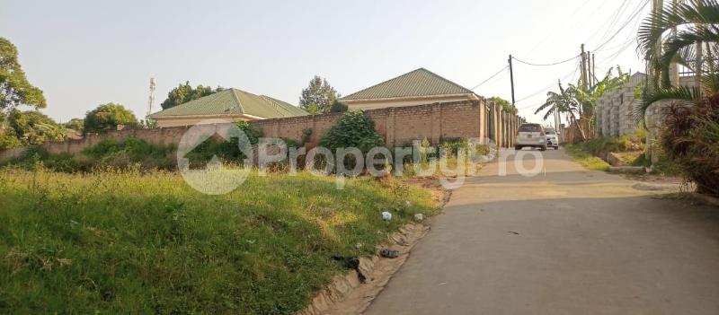 Land for sale Kyaliwajjara town  Kira Wakiso Central - 4