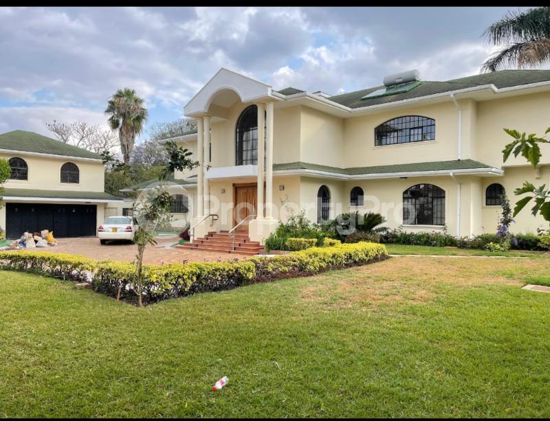 4 bedroom Houses for sale Nyari Nairobi - 0