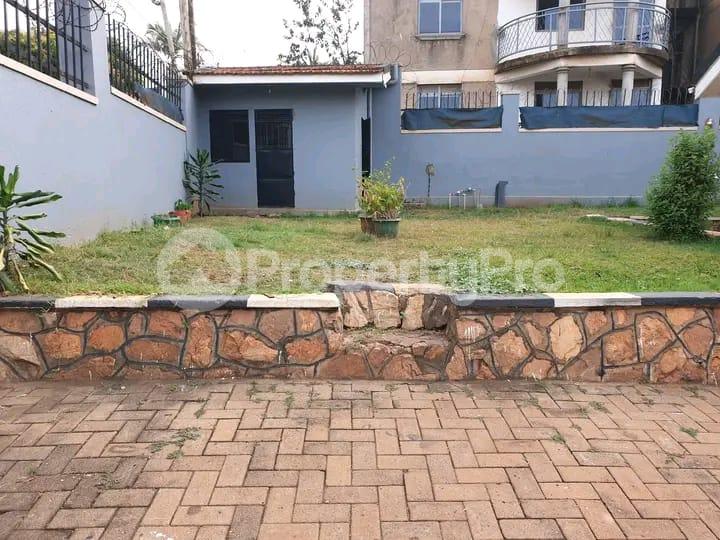 4 bedroom Bungalow Apartment for rent Naalya road  Kampala Central Kampala Central - 5