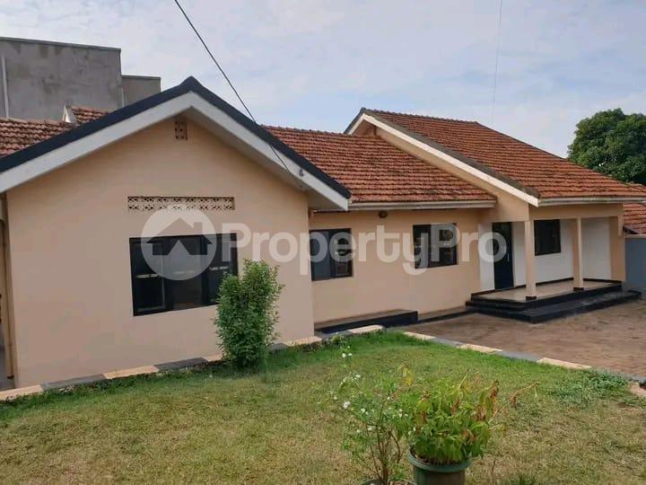 4 bedroom Bungalow Apartment for rent Naalya road  Kampala Central Kampala Central - 8