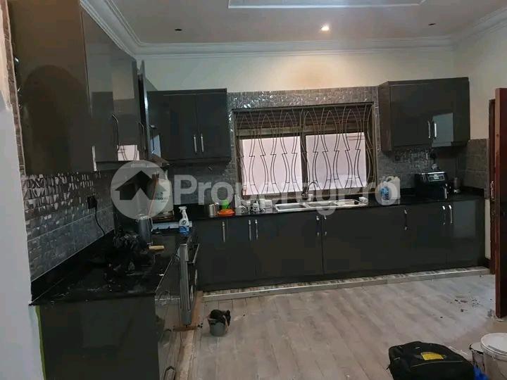 4 bedroom Bungalow Apartment for sale Kira road  Kampala Central Kampala Central - 12