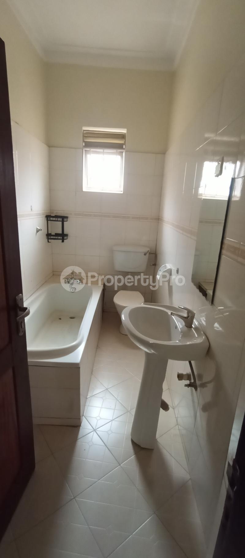 4 bedroom Villa for sale Namugongo road nabwojjo estate  Kira Wakiso Central - 15
