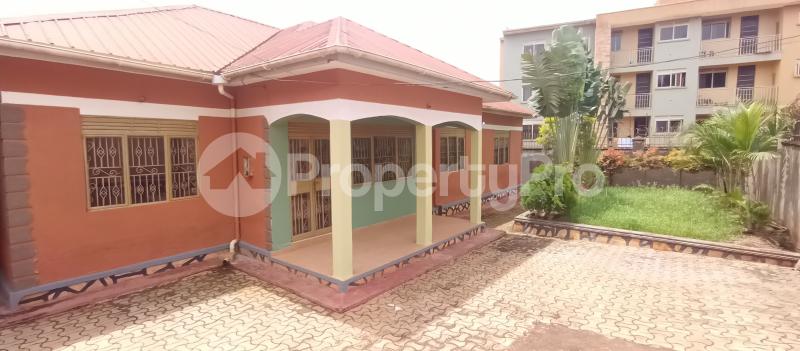 4 bedroom Villa for sale Namugongo road nabwojjo estate  Kira Wakiso Central - 6