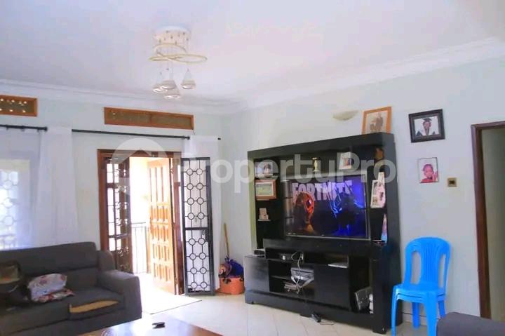4 bedroom Bungalow Apartment for sale Kira road  Kampala Central Kampala Central - 2