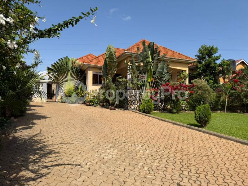 4 bedroom Villa for sale Namugongo mbalwa  Kira Wakiso Central - 5