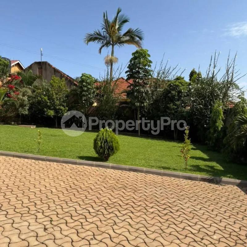 4 bedroom Villa for sale Namugongo mbalwa  Kira Wakiso Central - 1