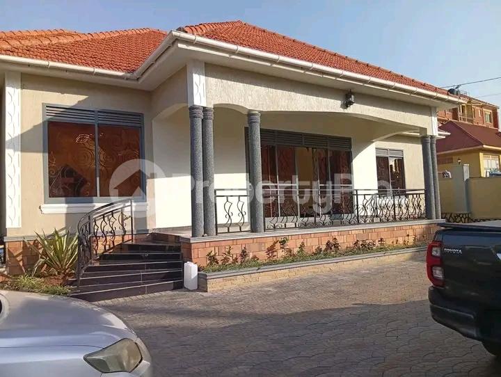 4 bedroom Bungalow Apartment for sale Najjera road  Kampala Central Kampala Central - 9
