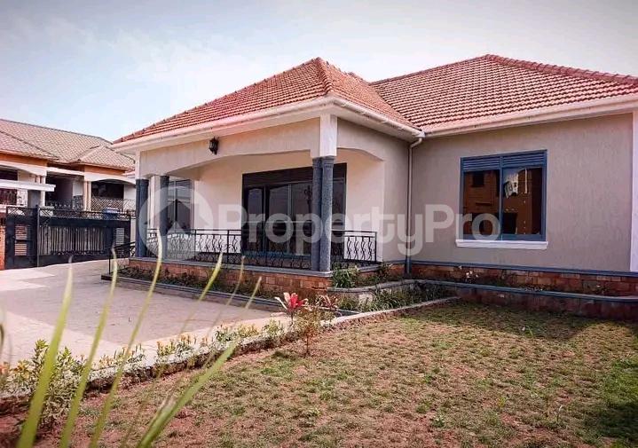 4 bedroom Bungalow Apartment for sale Najjera road  Kampala Central Kampala Central - 0