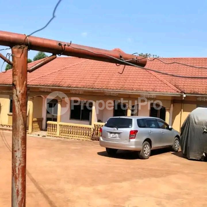3 bedroom Bungalow Apartment for sale Mbalawa road  Kampala Central Kampala Central - 1