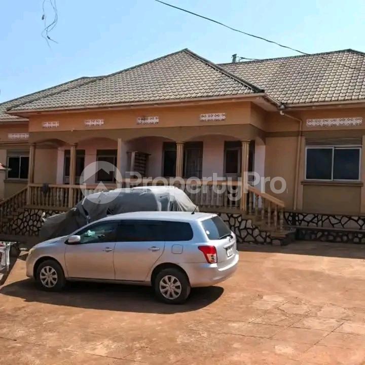 3 bedroom Bungalow Apartment for sale Mbalawa road  Kampala Central Kampala Central - 3