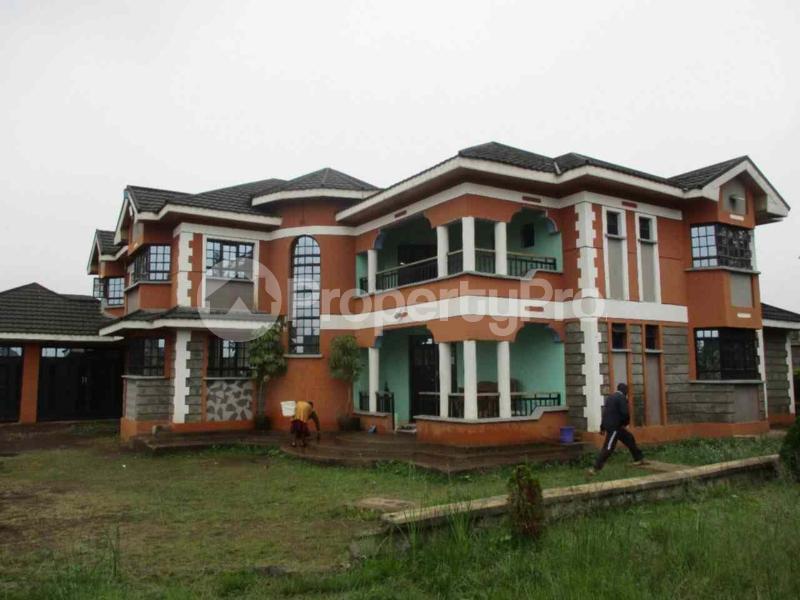 5 bedroom Flat&Apartment for sale Membley Ruiru