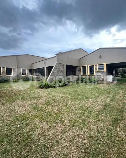 5 bedroom Bungalow Houses for rent Karen Nairobi