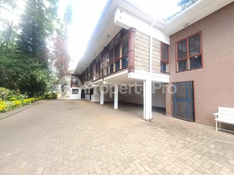 5 bedroom Houses for sale Riverside Nairobi