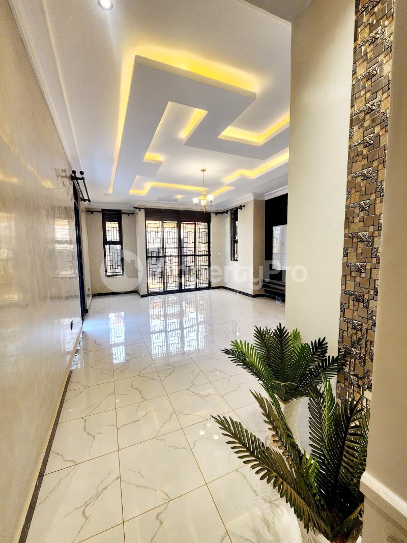 5 bedroom Apartment Block Apartment for sale Najjera  Kira Wakiso Central - 10