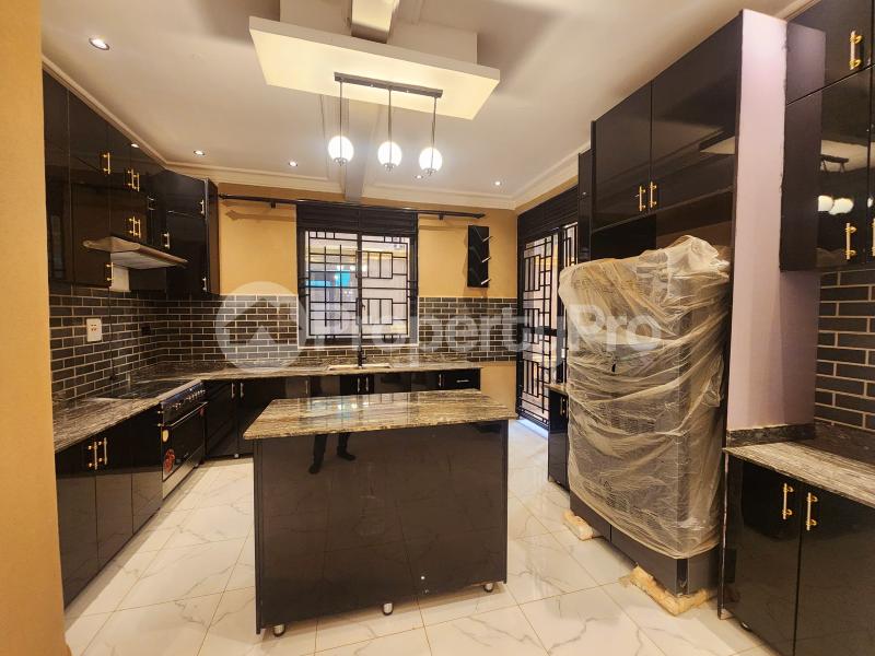 5 bedroom Apartment Block Apartment for sale Najjera  Kira Wakiso Central - 4