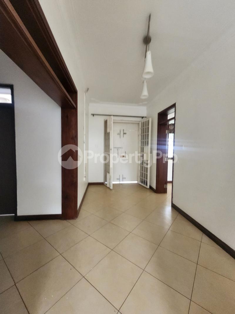 5 bedroom Villa for rent Kiwafu road  Kansanga Kampala Central - 3
