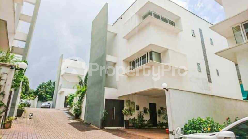 5 bedroom Houses for sale Spring Valley Nairobi