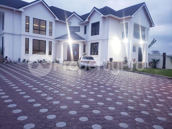 5 bedroom Townhouse for sale Kahawa sukari Nairobi