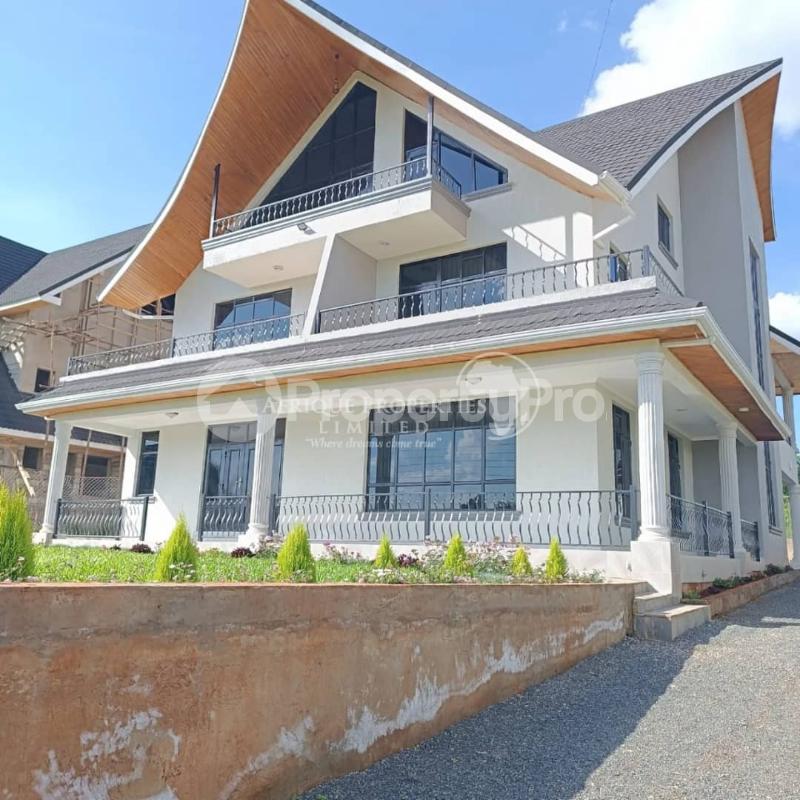 5 bedroom Flat&Apartment for sale Membley Ruiru