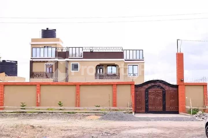 5 bedroom Flat&Apartment for sale Kisaju Kitengela