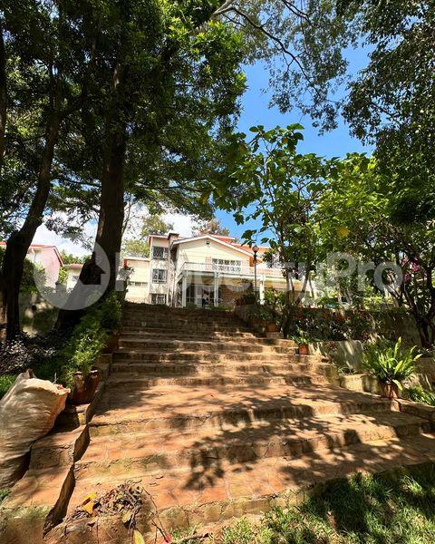 5 bedroom Townhouse for rent Gigiri Nairobi