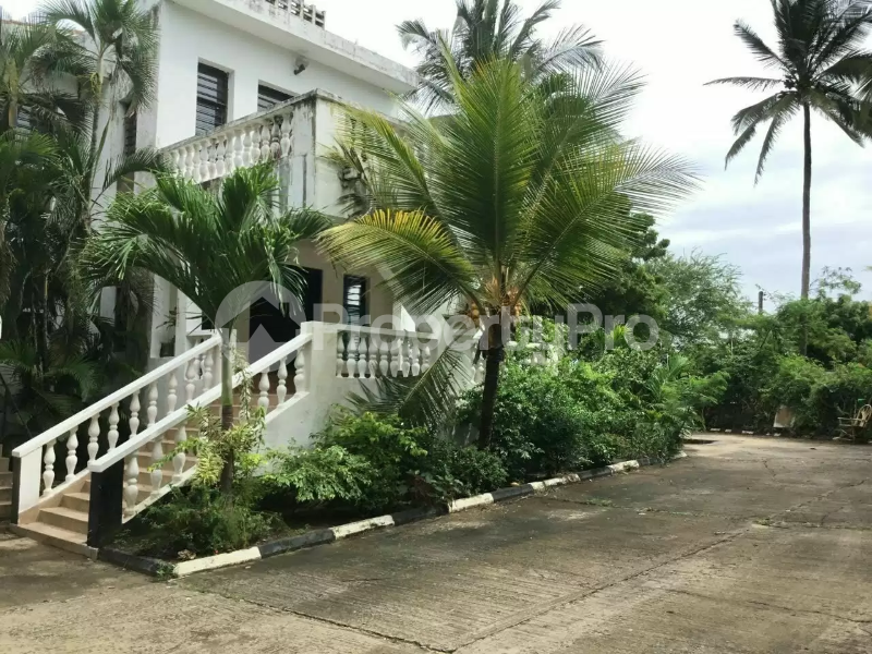 5 bedroom Townhouse for sale Nyali Mombasa