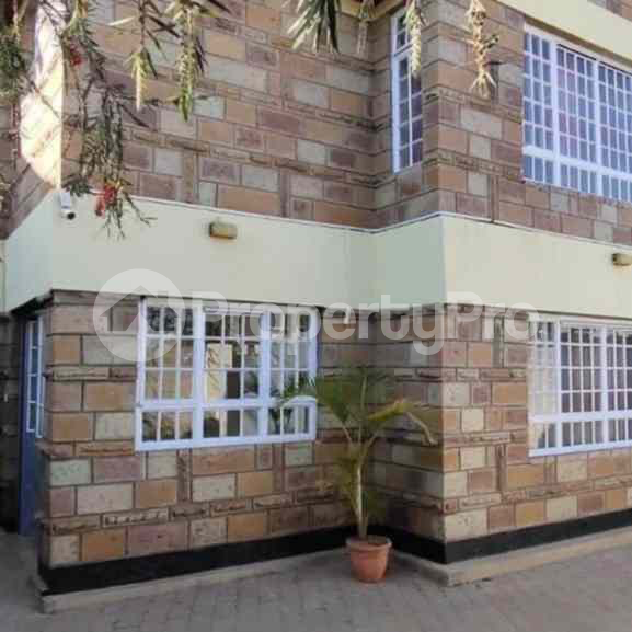 5 bedroom Townhouse for sale Membley Estate Kiambu