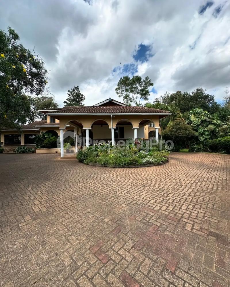 5 bedroom Houses for rent Runda Nairobi - 0