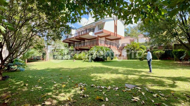 5 bedroom Townhouses Houses for rent Runda Nairobi