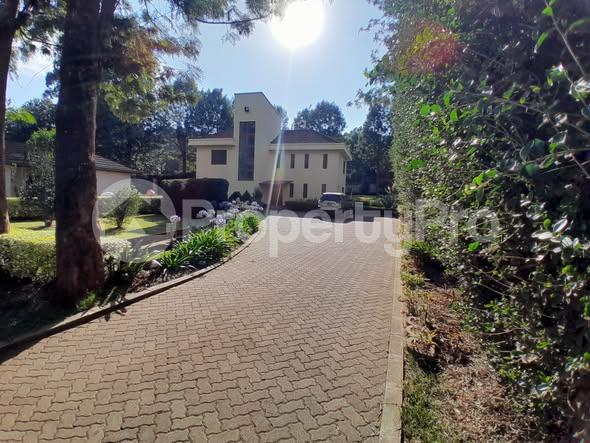 5 bedroom Houses for rent Kerarapon Nairobi
