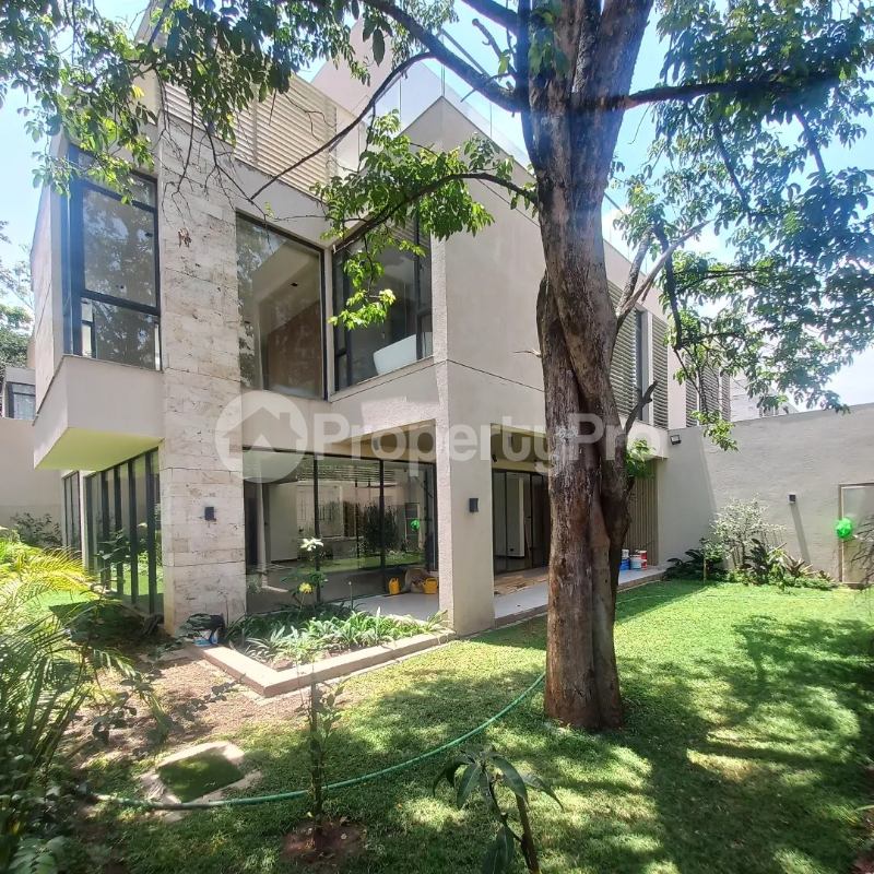 5 bedroom Townhouse for sale Lavington Nairobi