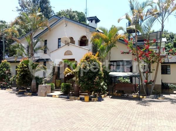 5 bedroom Houses for sale Runda Nairobi