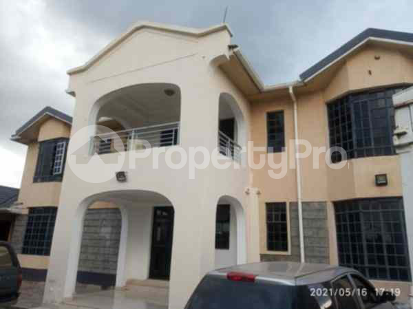 5 bedroom Townhouse for sale Syokimau Nairobi