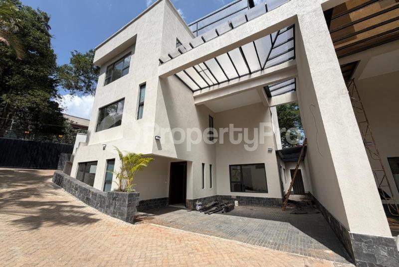 5 bedroom Townhouse for rent Lavington Nairobi