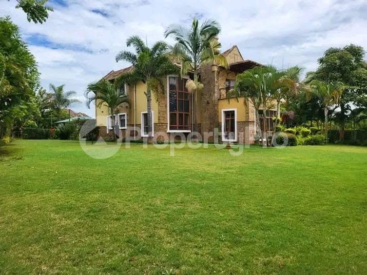 5 bedroom Townhouse for rent Runda Nairobi