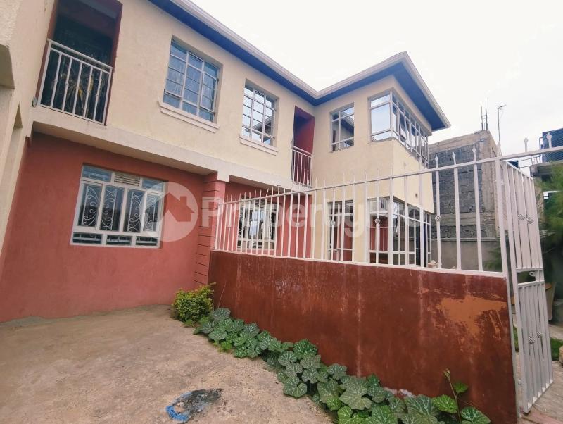 5 bedroom Townhouse for rent ATHI RIVER Kisaju Kitengela
