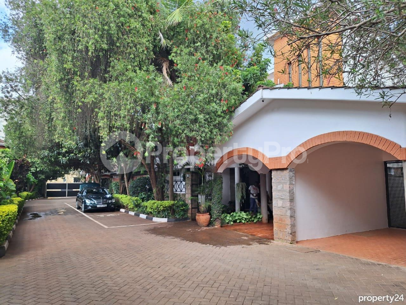 Townhouse for rent Riverside Drive, Riverside Nairobi - 0