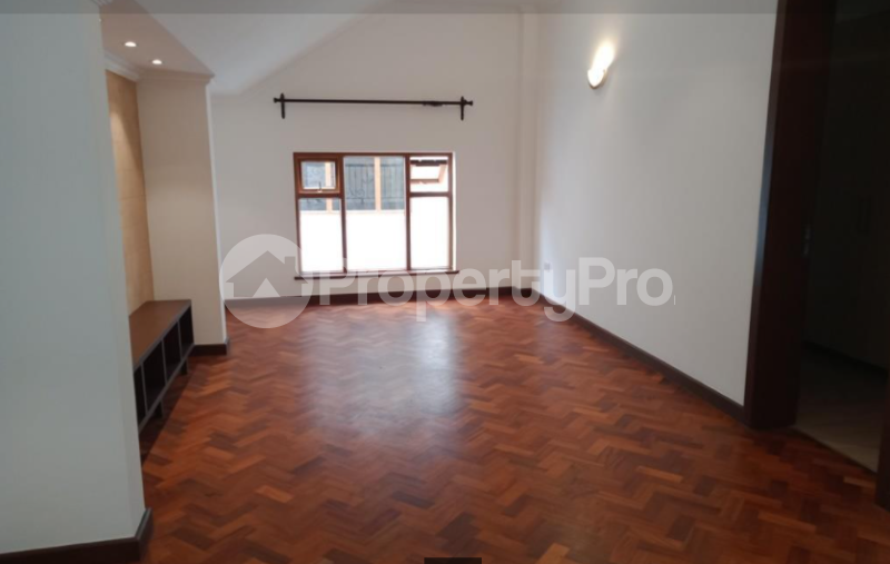 5 bedroom Townhouses Houses for sale Serenity Road Maziwa, Lavington