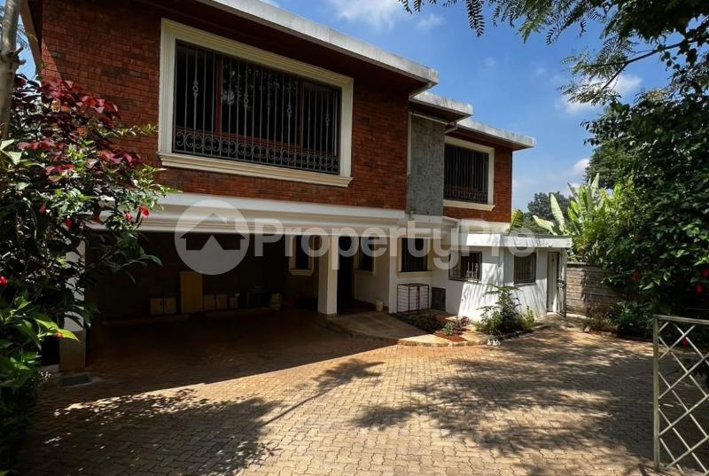 5 bedroom Townhouse for rent Spring Valley Nairobi