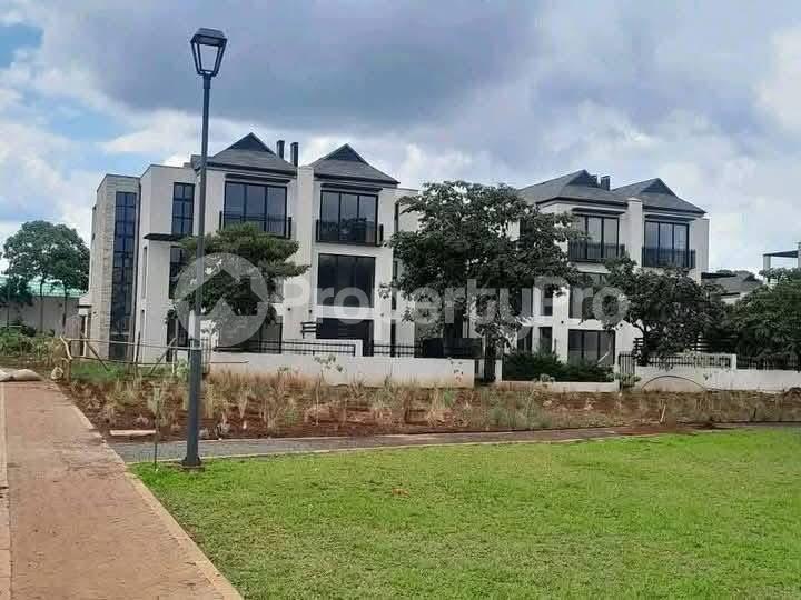5 bedroom Townhouse for sale Runda Nairobi