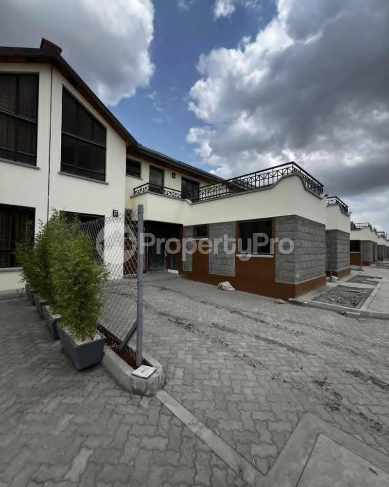5 bedroom Townhouse for sale Kisaju Kitengela
