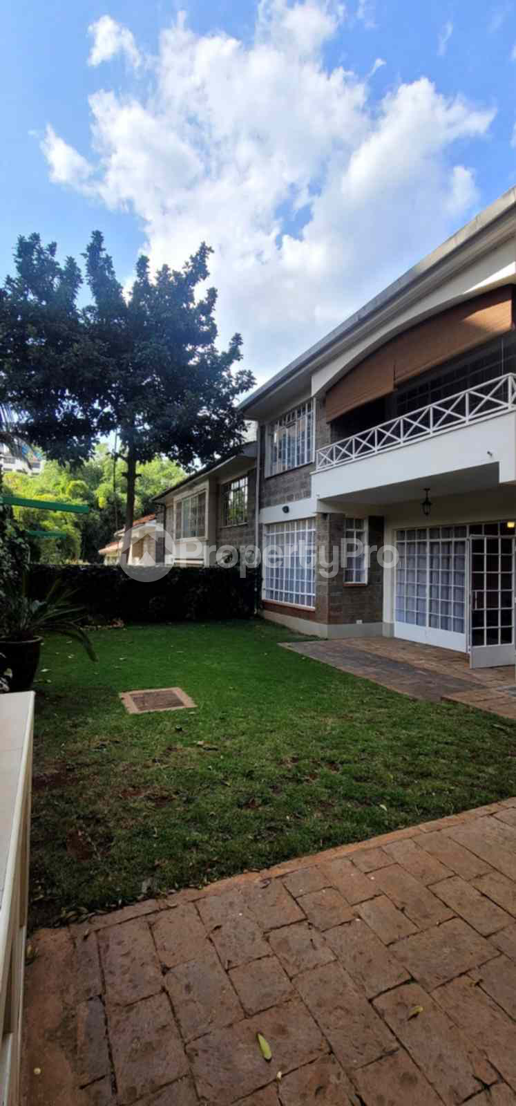 5 bedroom Townhouse for sale Riverside Nairobi