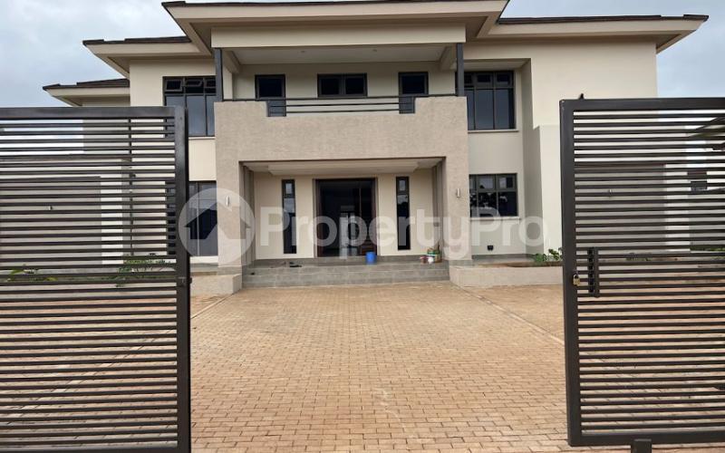 5 bedroom Townhouse for rent Langata Nairobi