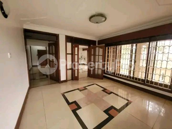 5 bedroom Bungalow Apartment for rent Bukoto  Kampala Central Kampala Central - 2