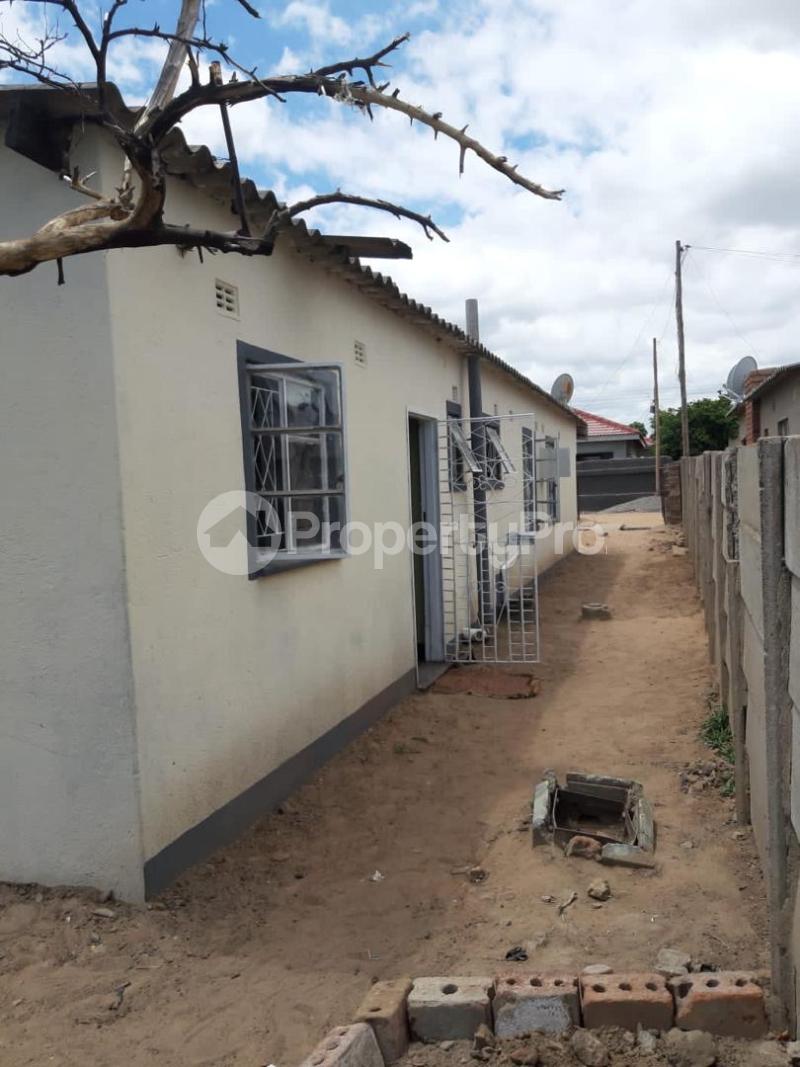 5 bedroom Houses for sale Magwegwe North Magwegwe Bulawayo High-Density Bulawayo - 1