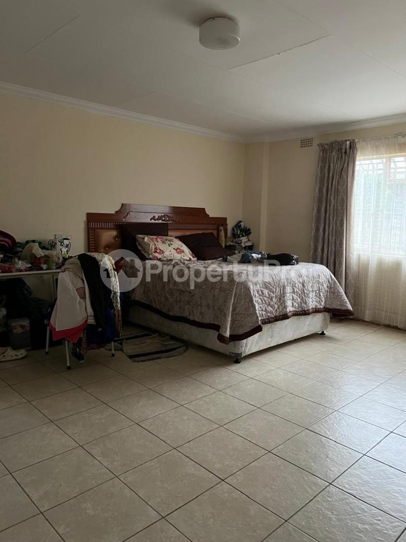 5 bedroom Houses for sale Pumula South , Bulawayo Pumula South Bulawayo High-Density Bulawayo - 3