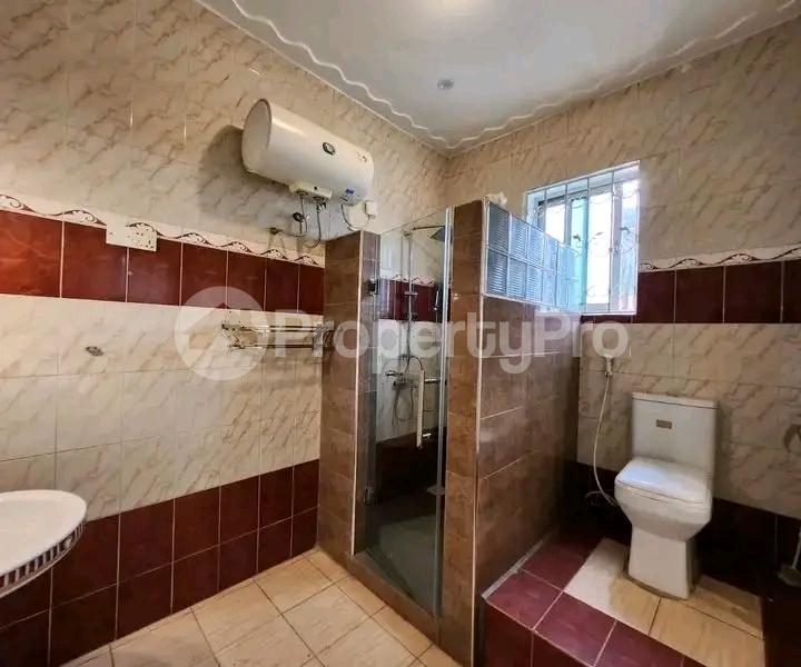5 bedroom Bungalow Apartment for rent Bukoto  Bukoto Kampala Central - 2