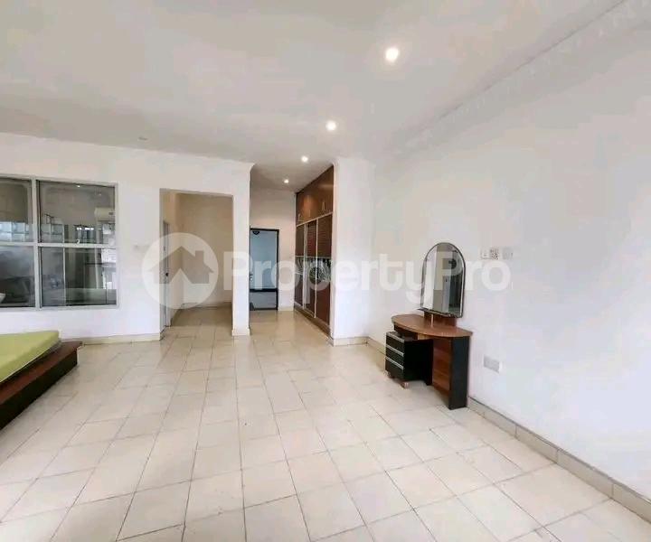 5 bedroom Bungalow Apartment for rent Bukoto  Bukoto Kampala Central - 3
