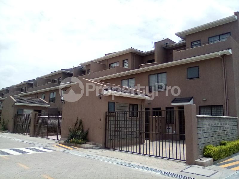 5 bedroom Townhouse for sale Syokimau/Mulolongo Machakos