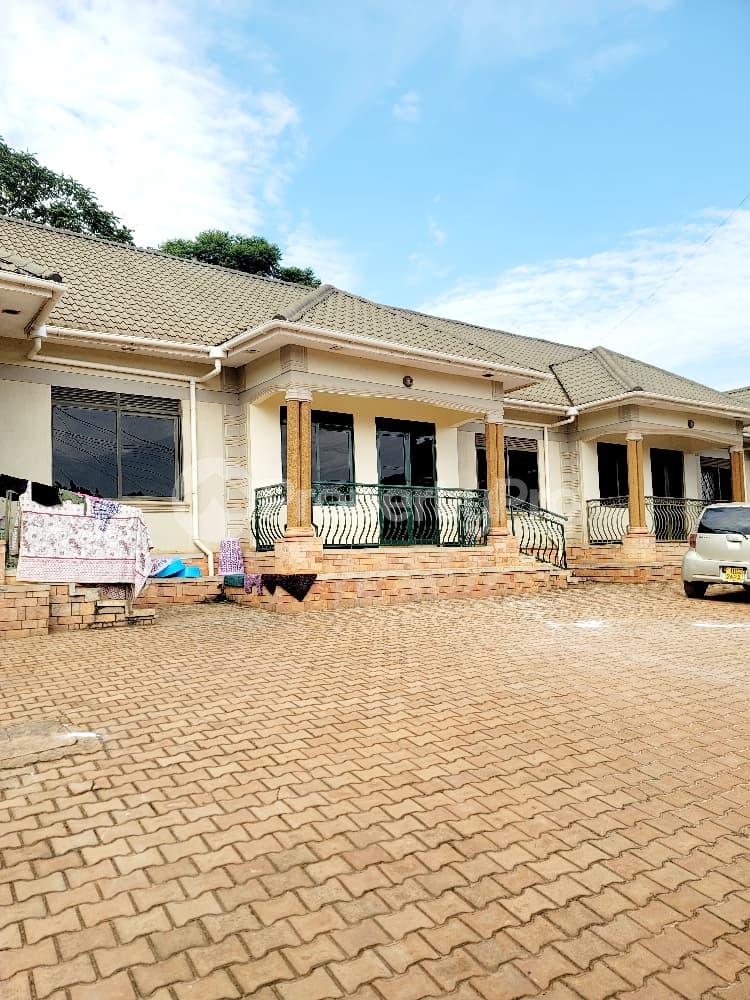 2 bedroom Apartment for sale Bwebajja road  Kampala Central Kampala Central - 5